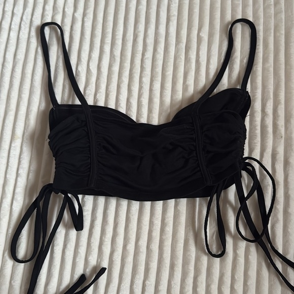 going out top - Picture 3 of 4